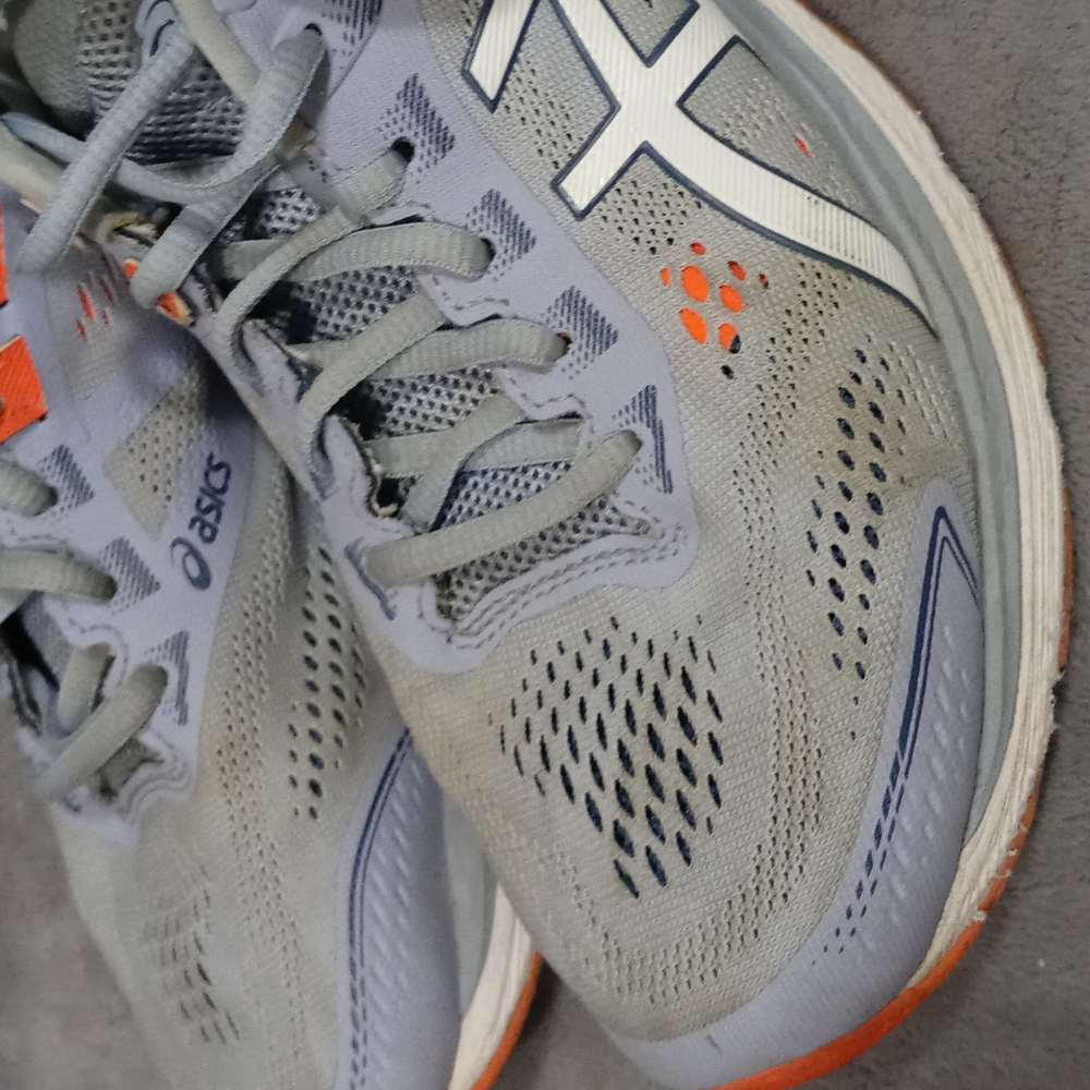 1215 Asics GT-2000 7 Dynamic Duomax Sneakers - Picture 9 of 12
